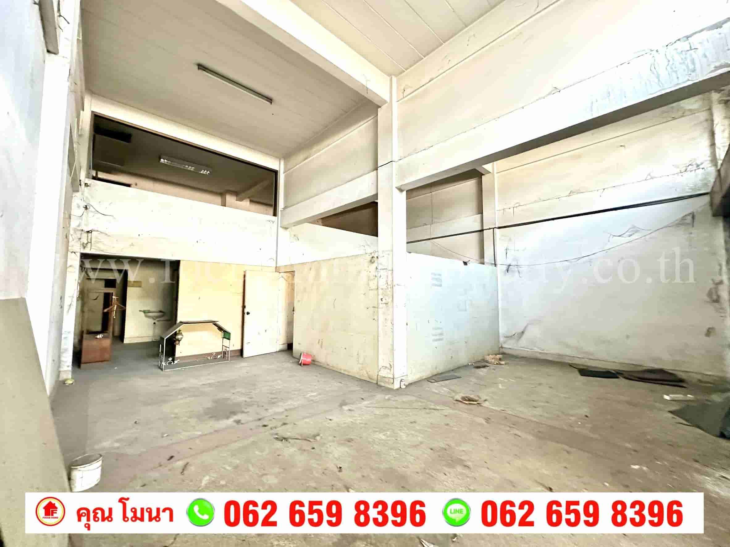 ขายตึกแถว 3 คูหา ติดถนนรัตนาธิเบศร์